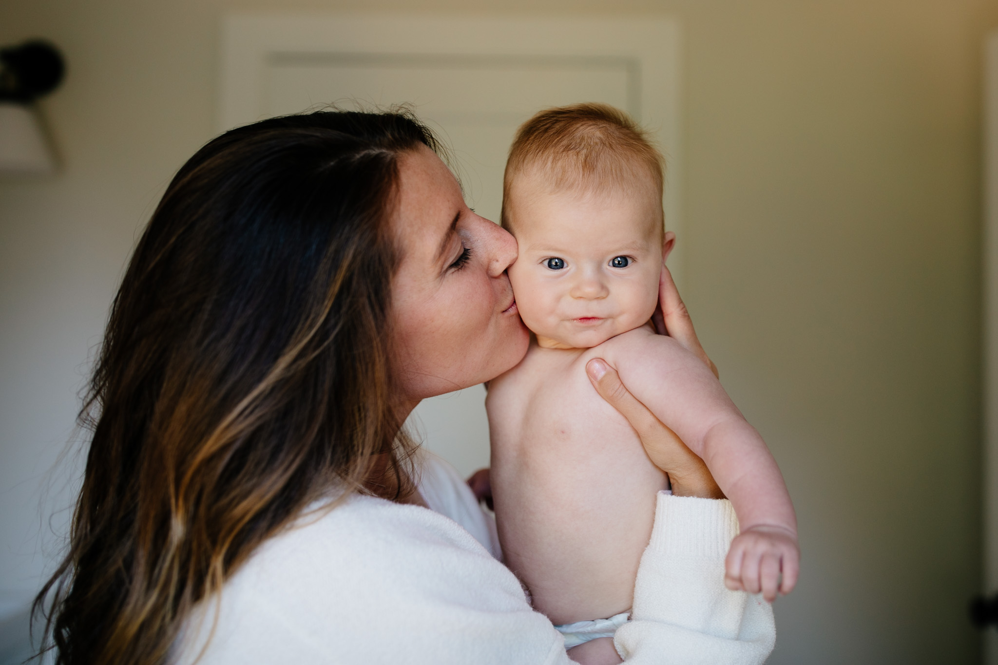 12Seattle_newborn_photographer_vashon_family_photography_lifestyle_newborn_session_baby_catie_Bergman_photo.jpg