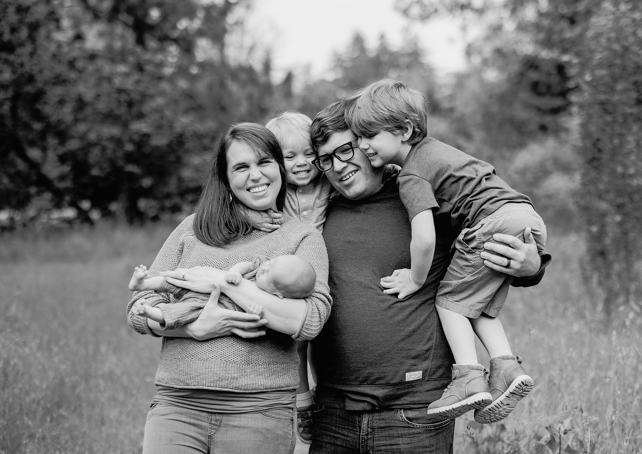 seattle_family_photographer_newborn_photography_northseattle_discovery_park_familysession_0059.jpg