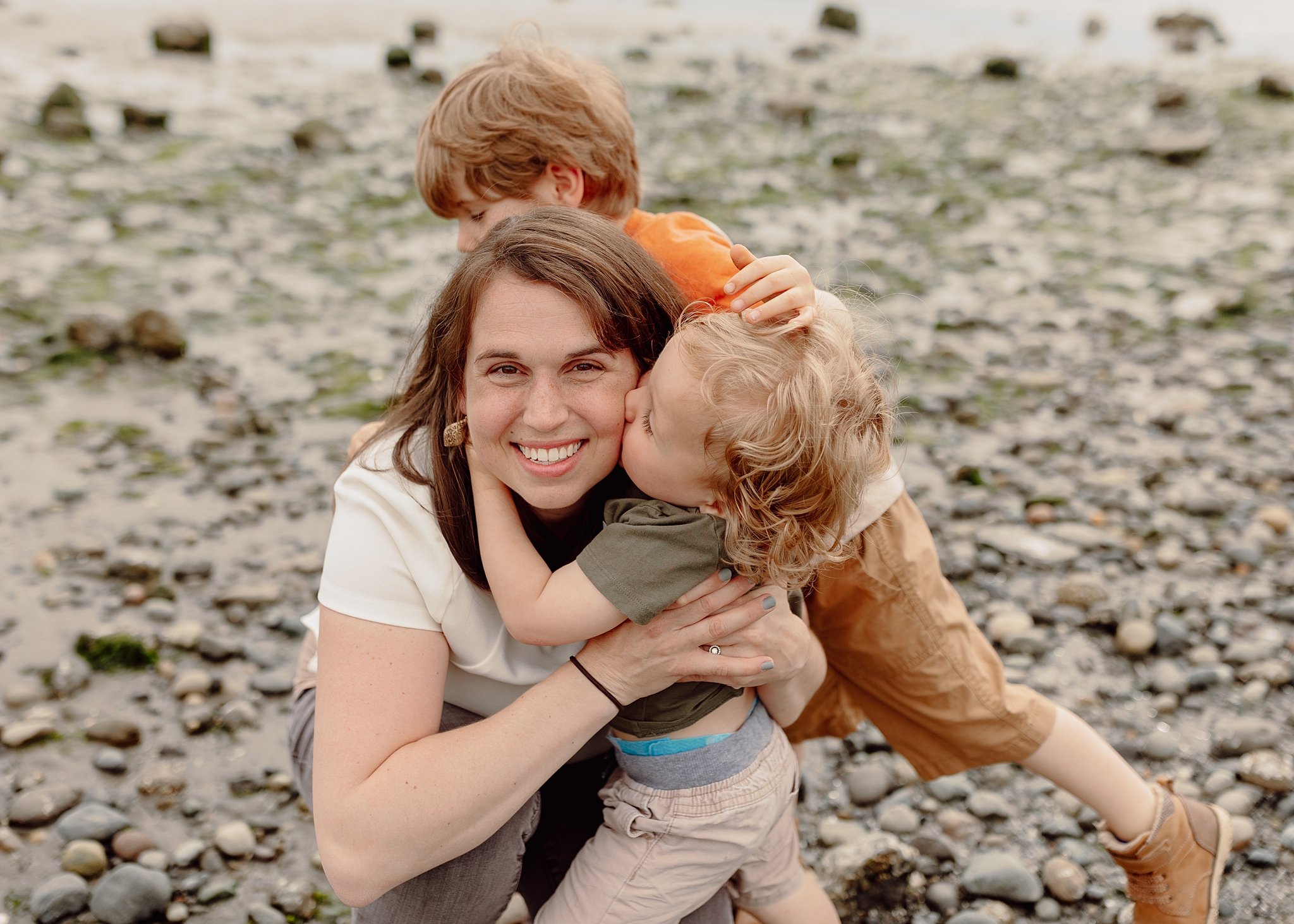 seattle_family_photographer_newborn_photography_northseattle_discovery_park_familysession_0097.jpg