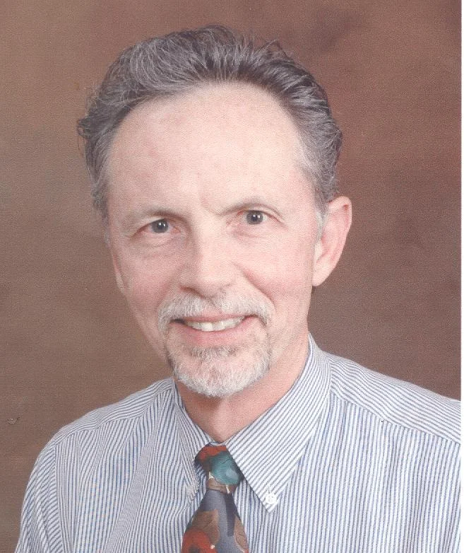 Headshot Terry 001.jpg