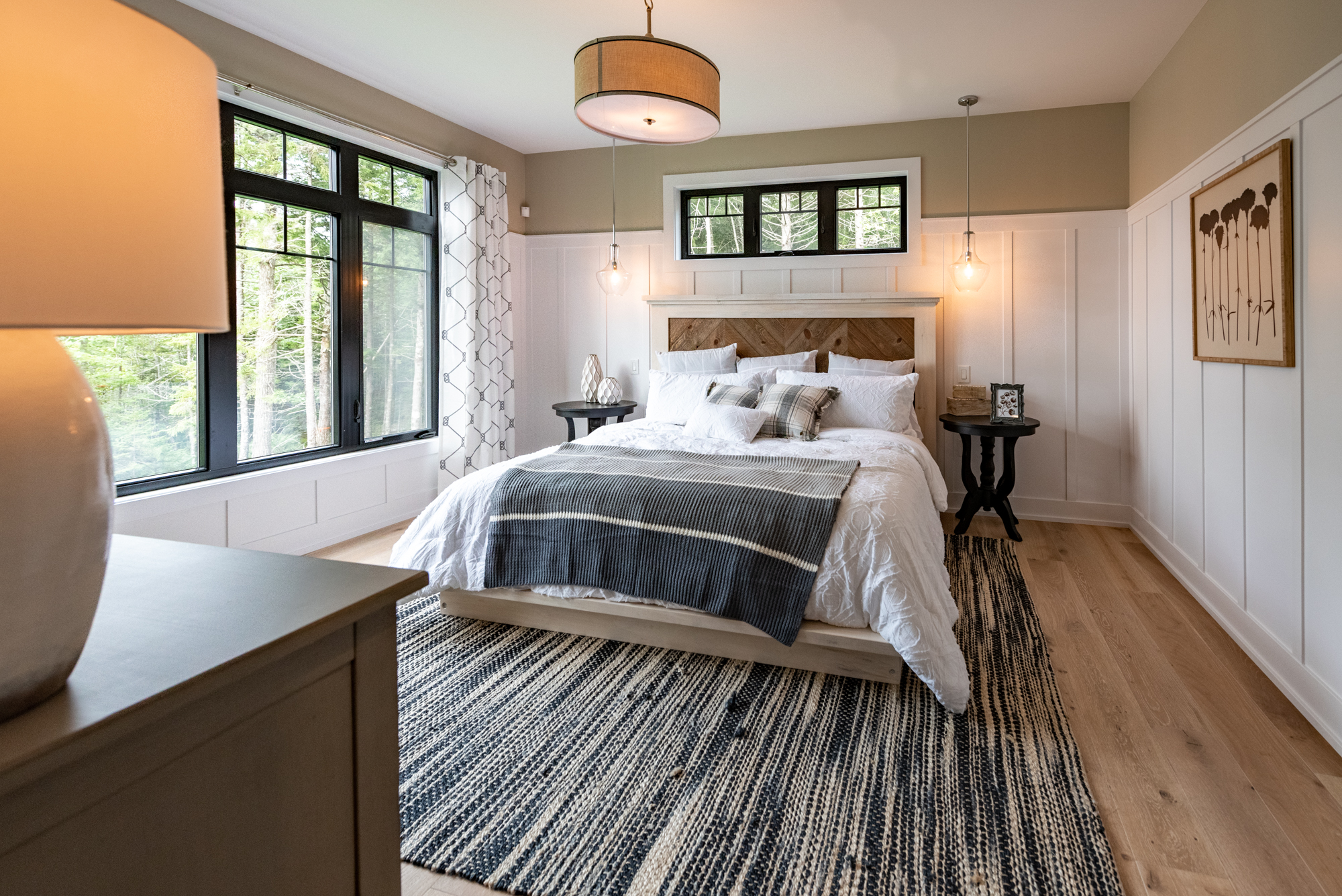 Master bedroomDAC_7089-HDR_.jpg