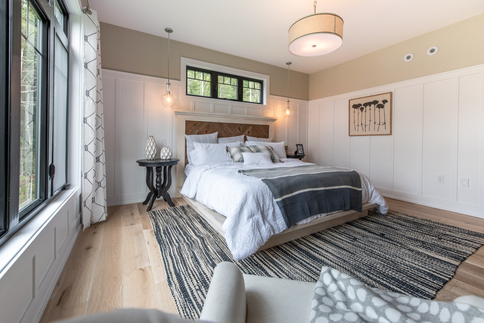 Master bedroomDAC_7110-HDR_.jpg