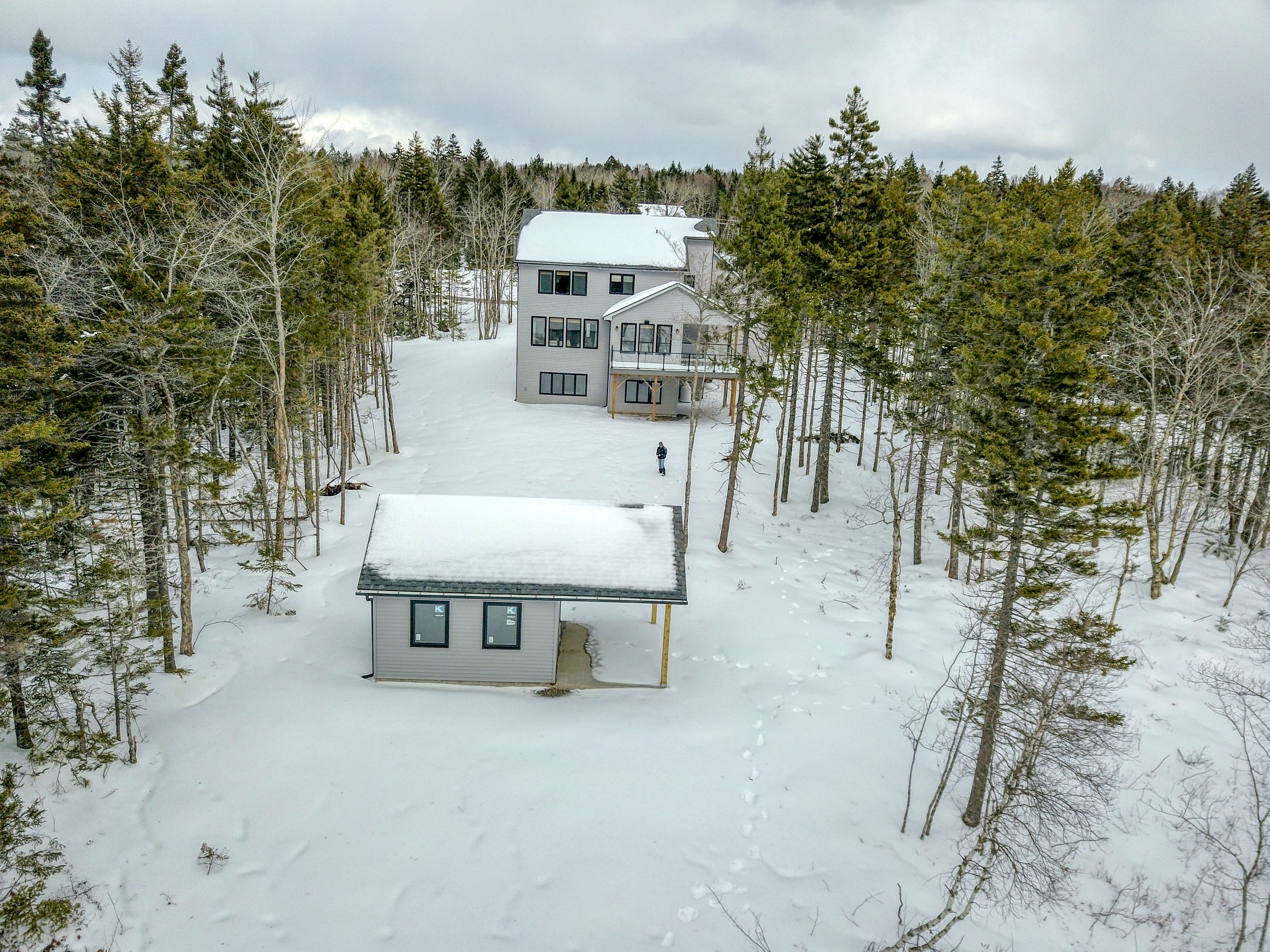 Exterior 0061.jpg
