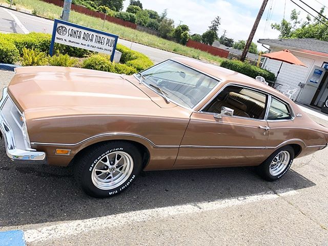 This Maverick got a wheel and tire upgrade!
.
@legendarywheelsbrand 15x7&rdquo; LW20 wheels
wrapped in classic @bfgoodrichtires Radial T/A tires.
Classic styling for a classic ride 🚗
.
@srtiresplus
@bfgoodrichtires
@legendarywheelsbrand
.
@srtirespl