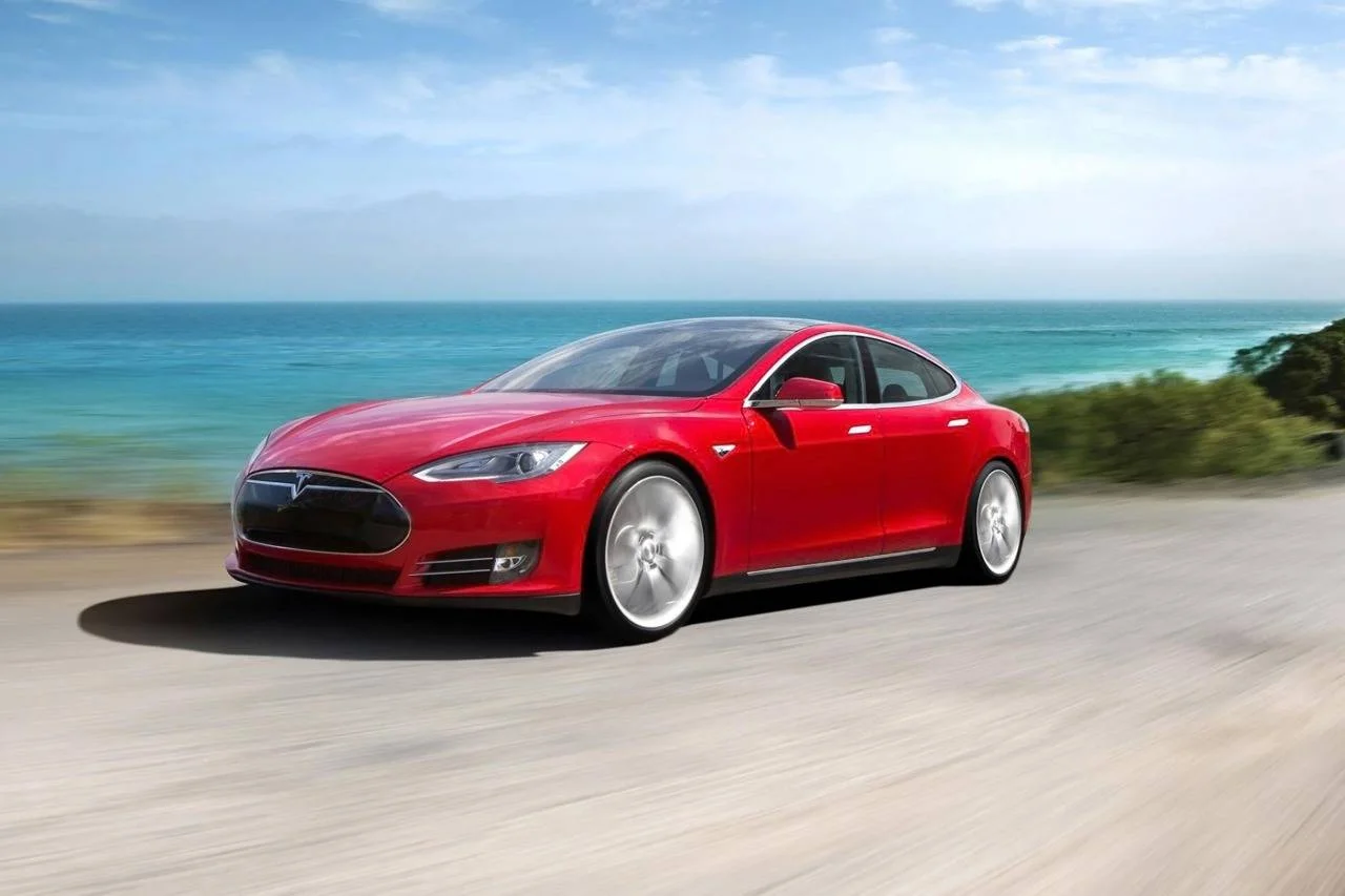 2016_tesla_model-s_sedan_90d_fq_oem_2_1280.jpg
