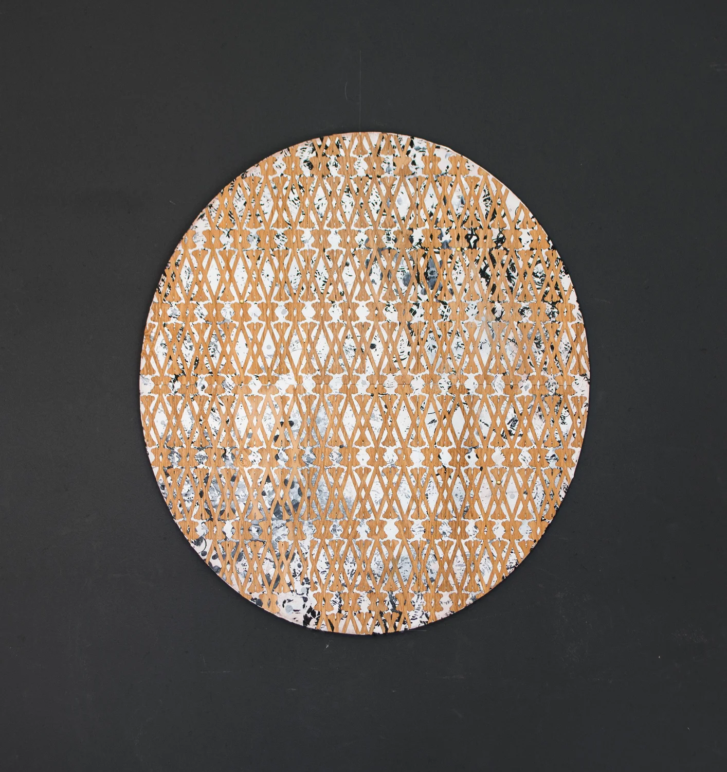 Oval. Dark Bone Grid, 2013