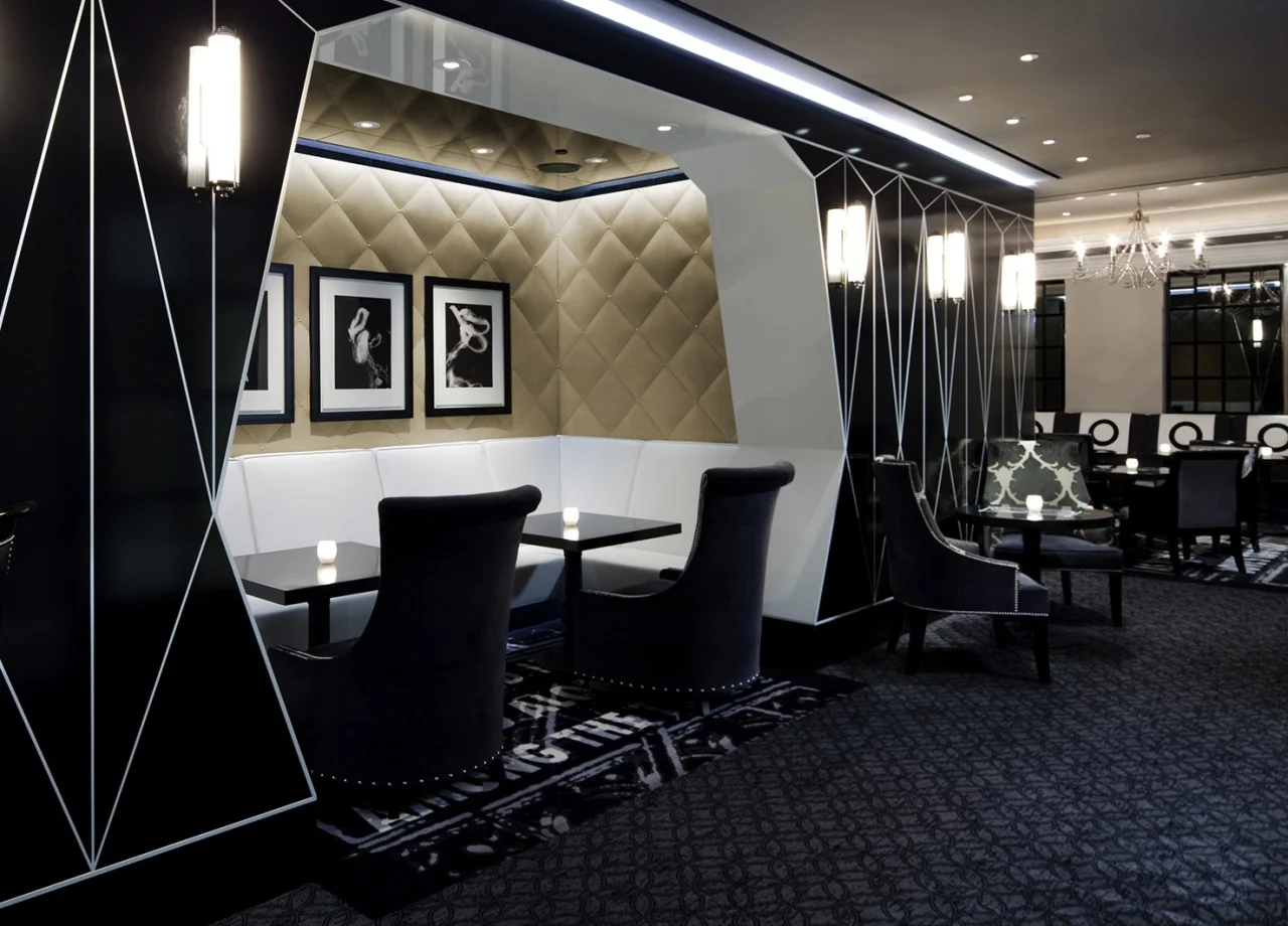 booth-at-bar-pleiades.jpg