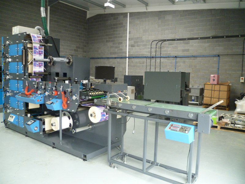 Apollo 330 Z-5 Color Sheeting Table with 2 Product Rewinds