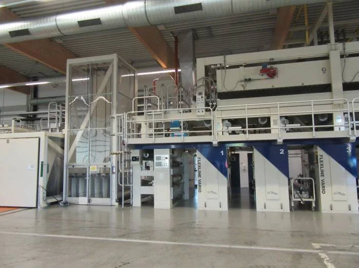 BHS UFL1310 9 COL UV FLEXO 04.jpg