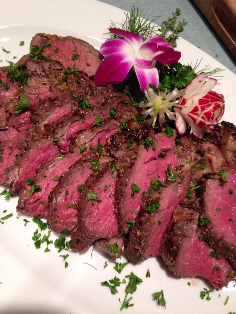 Sliced beef tenderloin.jpg