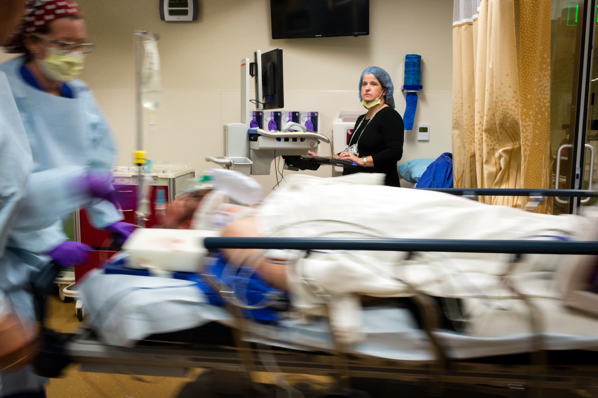  Most hospital nurses work a specific territory: one unit in the facility, one slot in a sprawling hierarchy of caregivers. Not Jennifer Parker. The 40-year-old Legacy Emanuel nurse describes her job as “putting out fires wherever they happen.” She’s