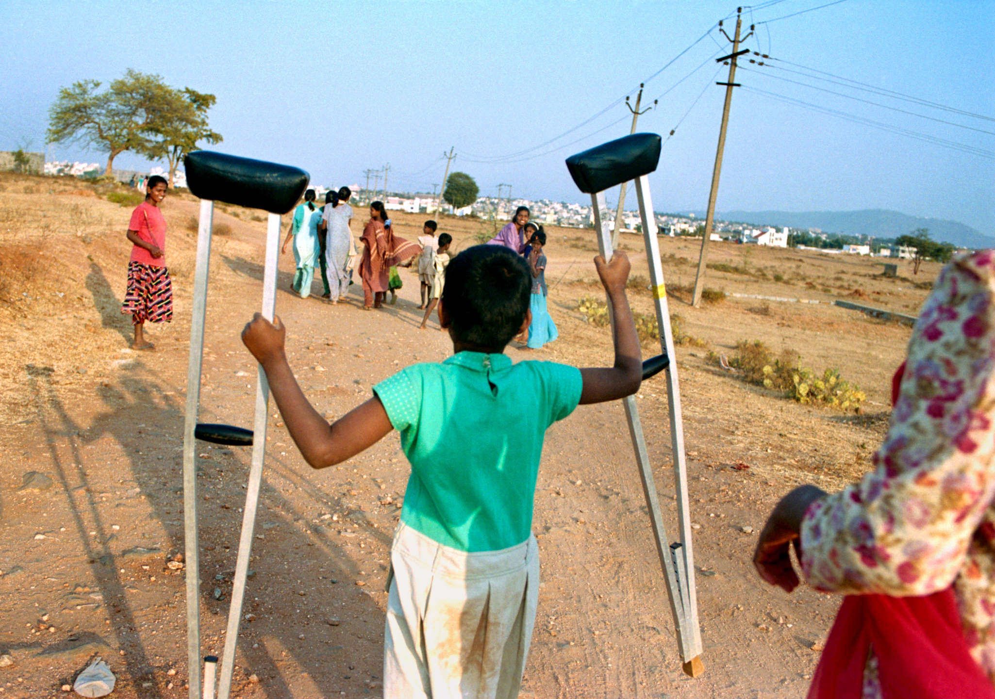  Odanadi provides its residents with housing, schooling, and attempts to reintegrate them with their families (not always with positive results).&nbsp;&nbsp; 