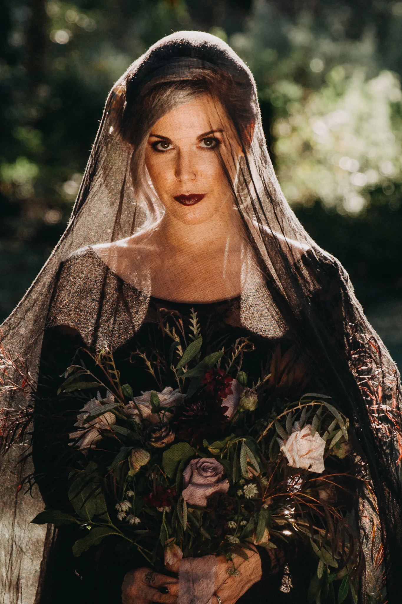Georgia-Couples-Haunted-Halloween-Wedding-7.jpg