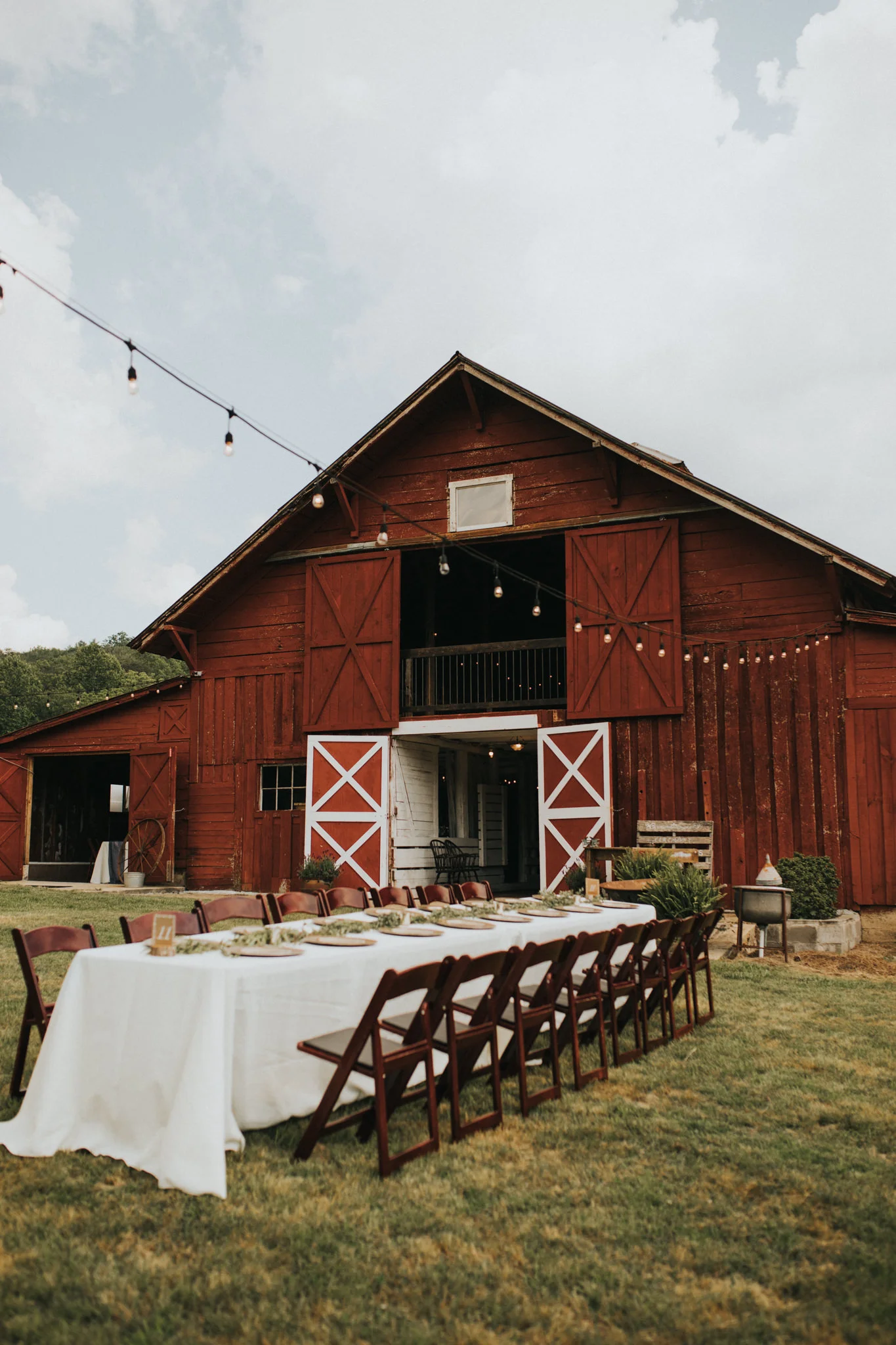KateMatt-North-Georgia-Wedding-Photographer-Mountain-Laurel-Farm-63.jpg