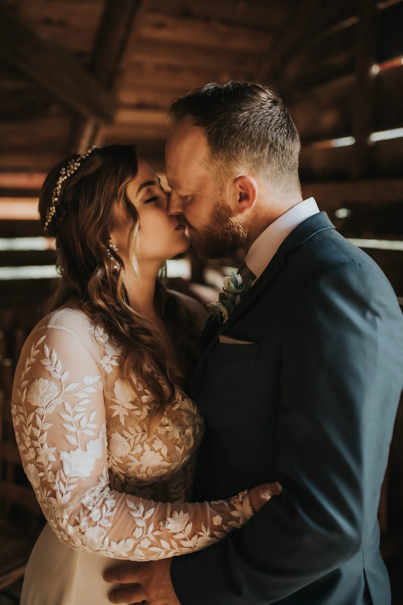 KateMatt-North-Georgia-Wedding-Photographer-Mountain-Laurel-Farm-121.jpg