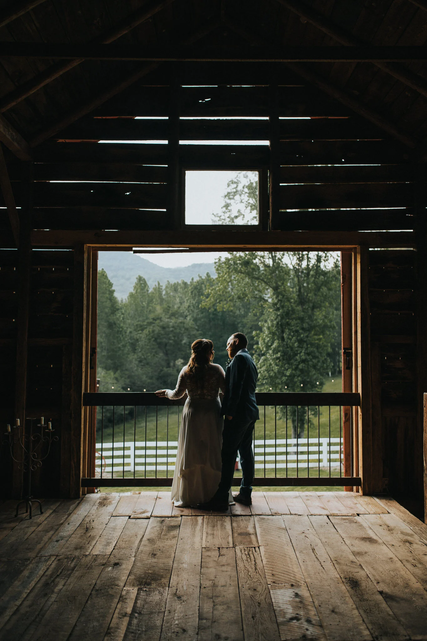 KateMatt-North-Georgia-Wedding-Photographer-Mountain-Laurel-Farm-119.jpg