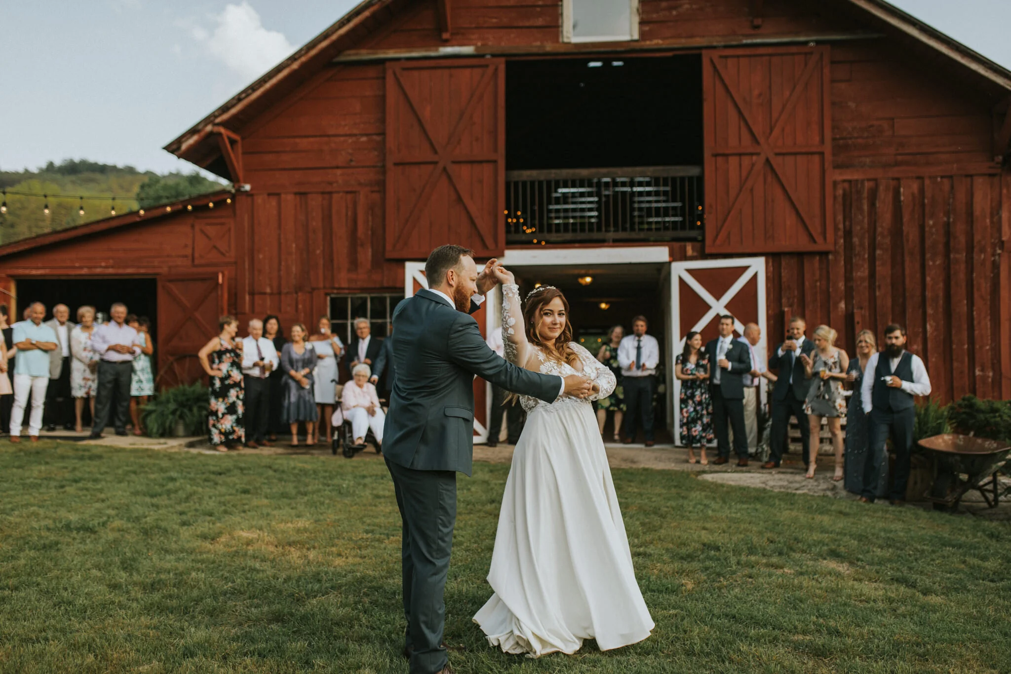 KateMatt-North-Georgia-Wedding-Photographer-Mountain-Laurel-Farm-123.jpg