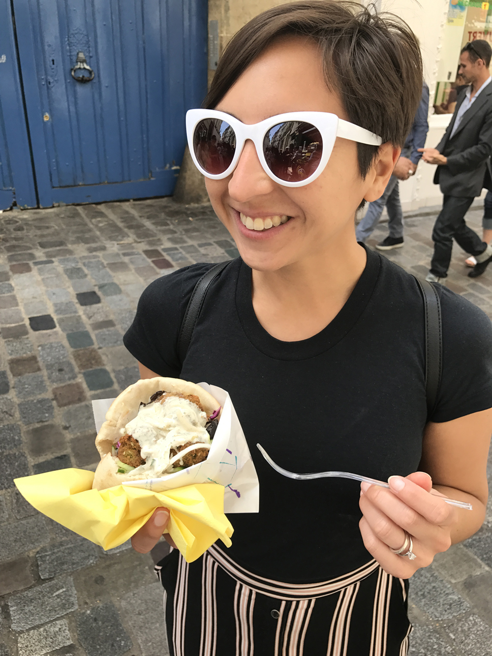 Im no Lenny Kravitz (he gave it raving reviews which the restaurant proudly touts) but for what its worth, Las Du Fallel really is yummy!