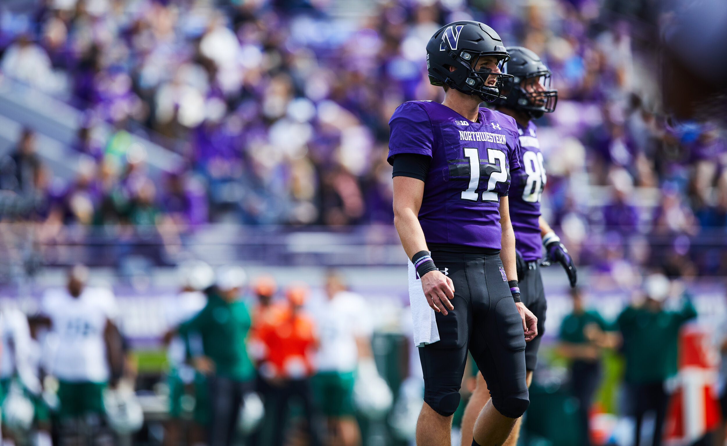 northwestern-football-athletes-portraits-sports-athletics-advertising-chicago-photographer-13