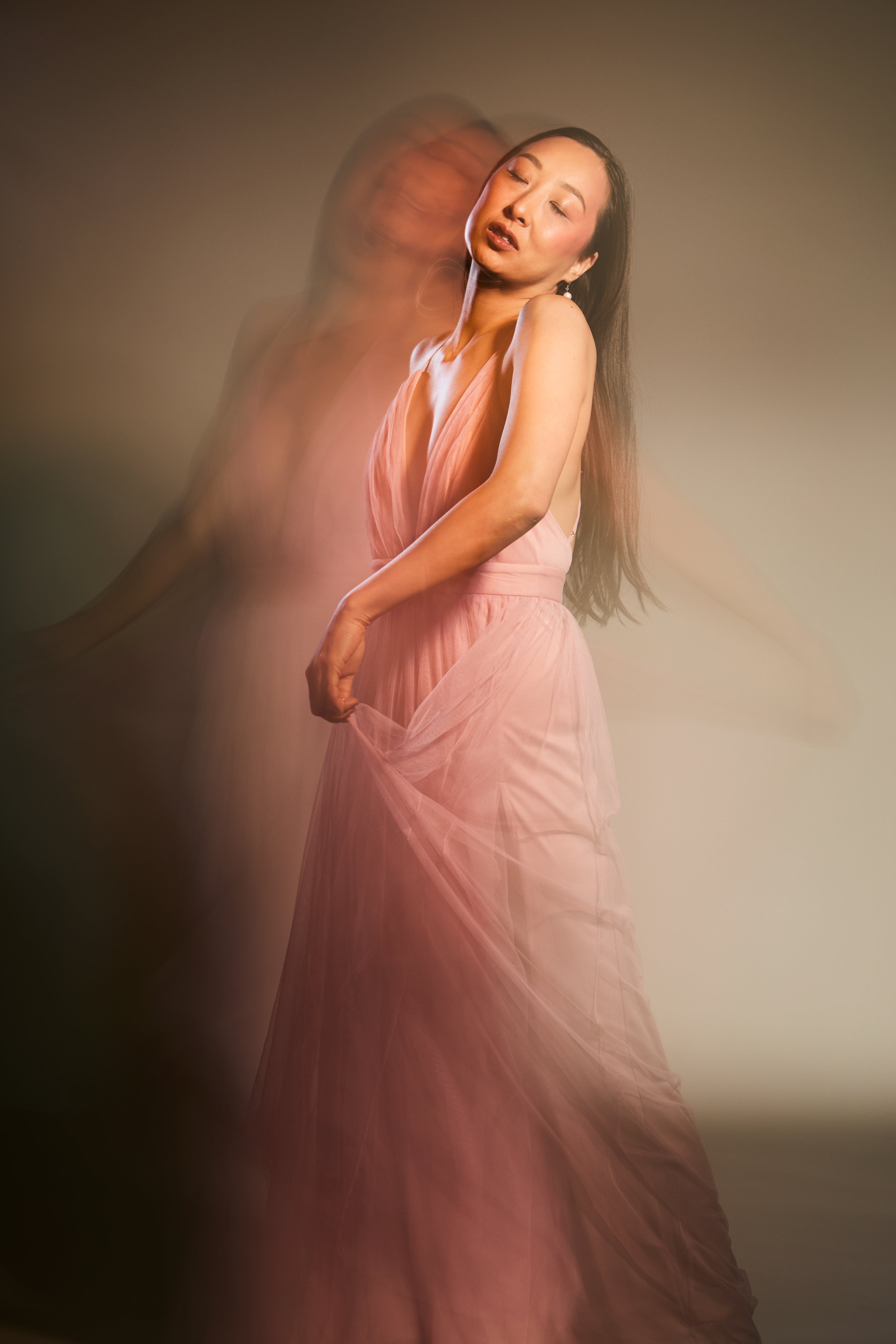 Chicago-portrait-photographer-model-pink-dress-motion-abstract-fashion-1