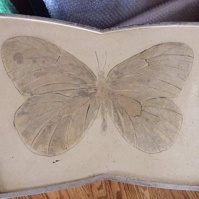 Cracked linen finish on one of Steve's butterfly trays.