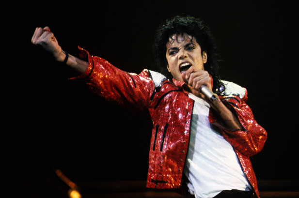  Michael Jackson performs in concert circa 1986. (Photo by Kevin Mazur/WireImage)