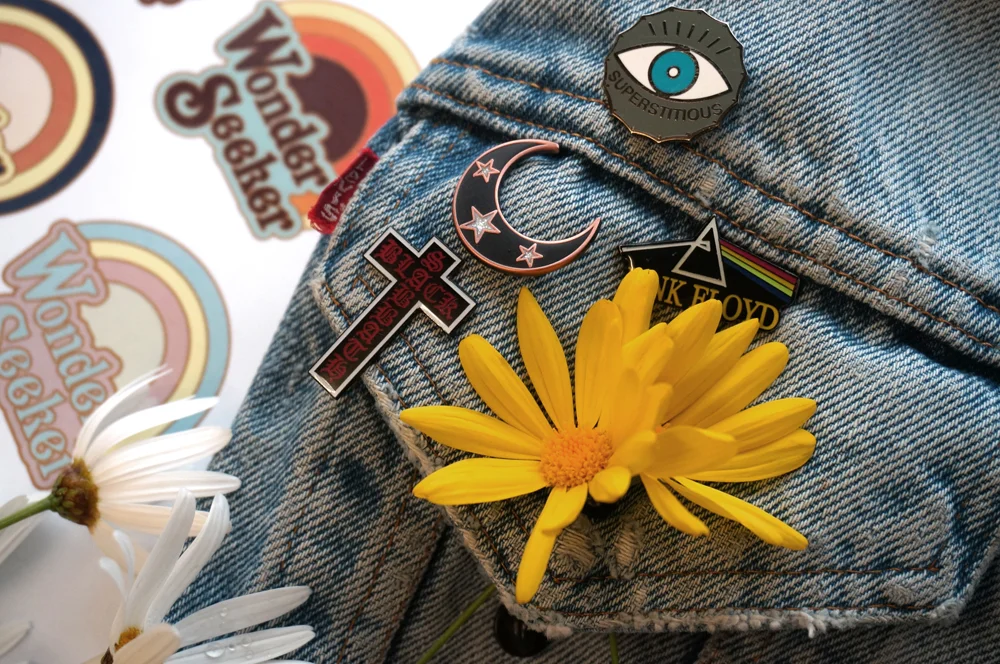 raychponygold_pins.jpg