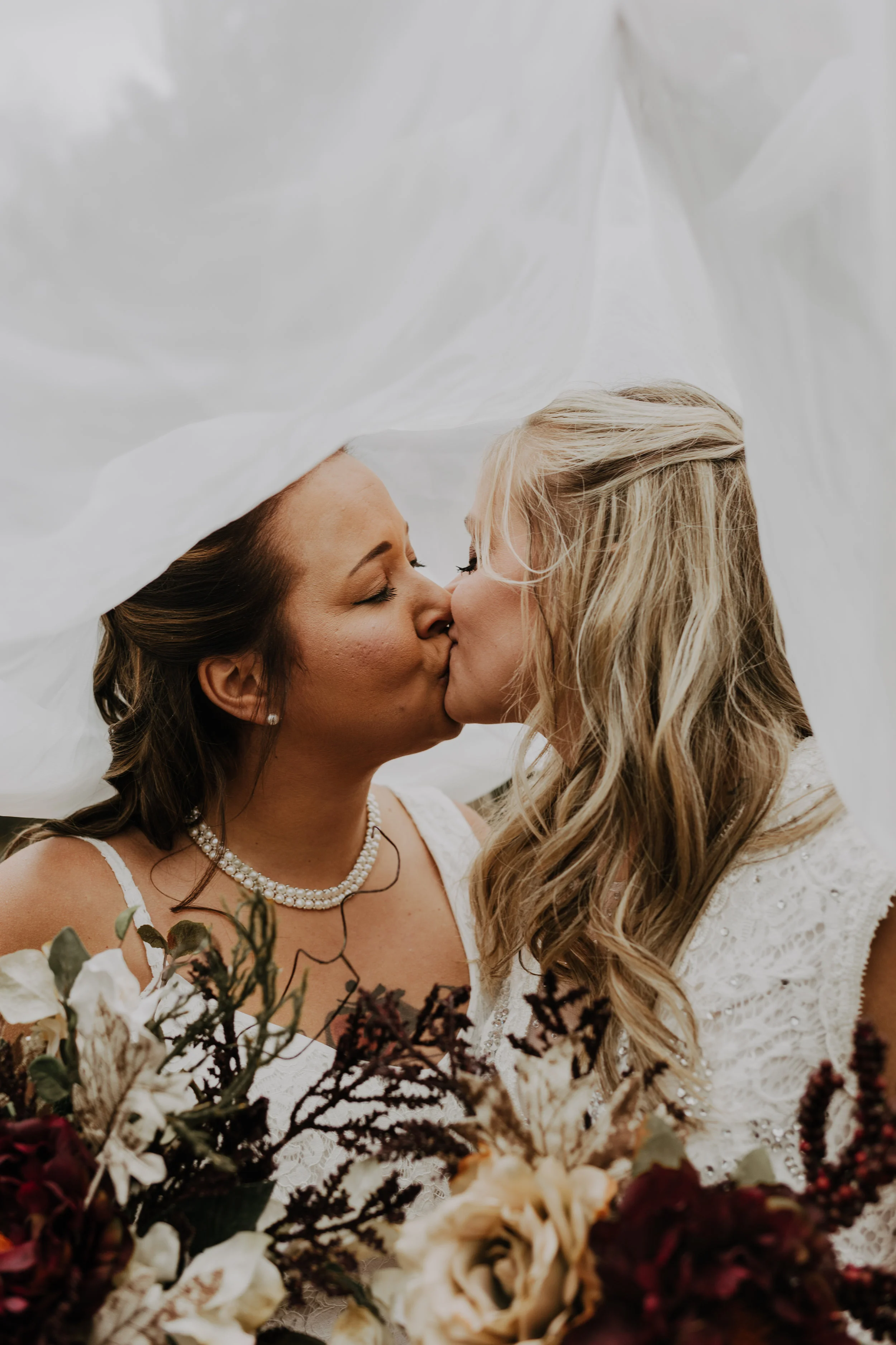 Cindy & Sara’s wedding, photographed by Daniela Lisi