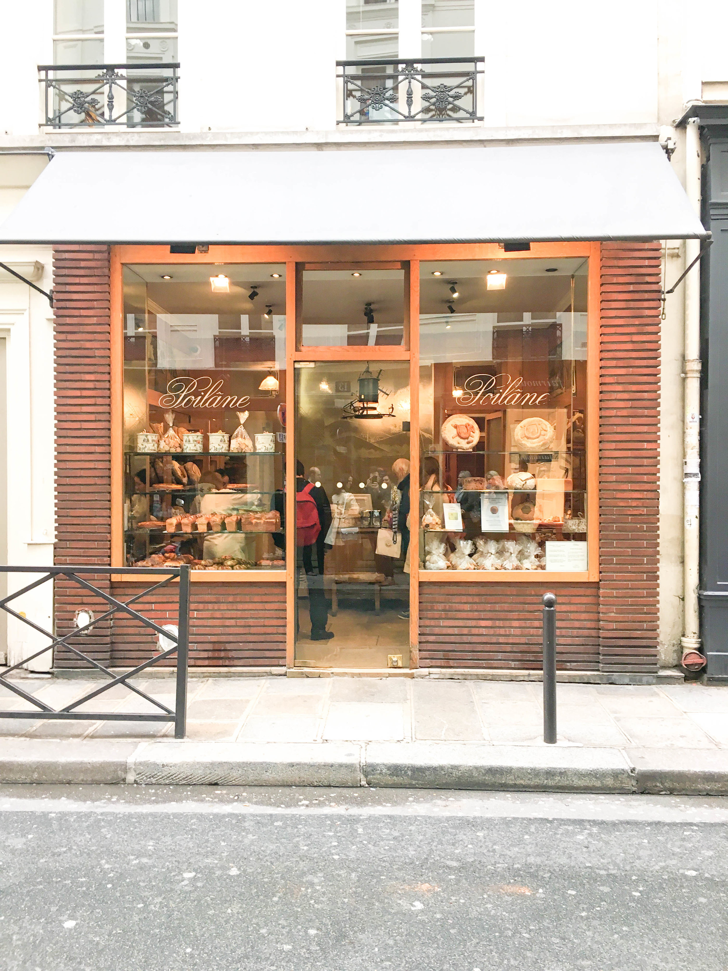 Poliane Bakery in Paris