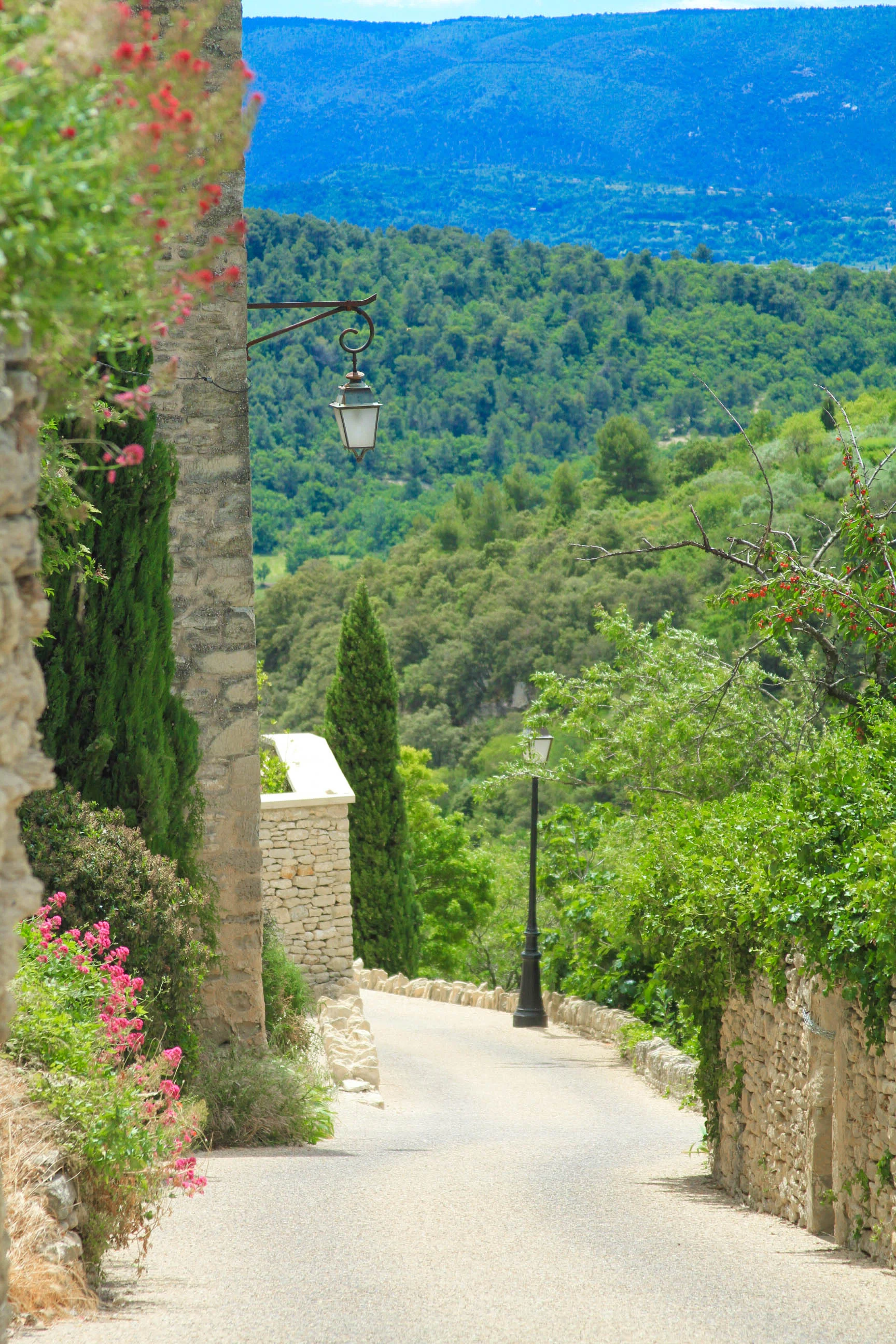 Gordes, France | #mfrancisdesigntravels