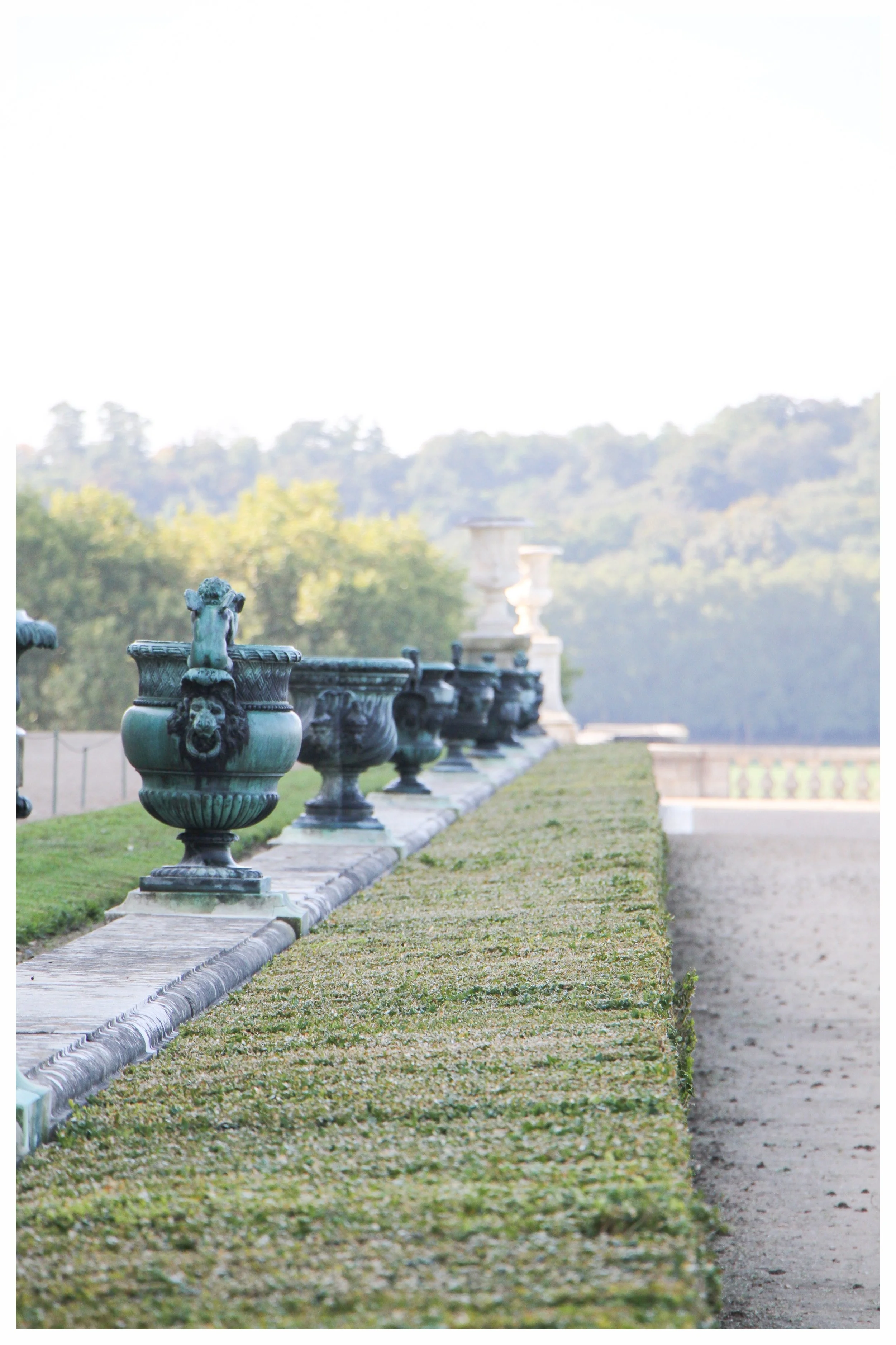 Visiting Versailles: How to Plan a Day Trip to the Palace &amp; Gardens | My best tips for a self-guided tour of the royal chateau, with a custom google travel map and outfit ideas for what to wear. | From the Hall of Mirrors to Marie Antoinette's P…