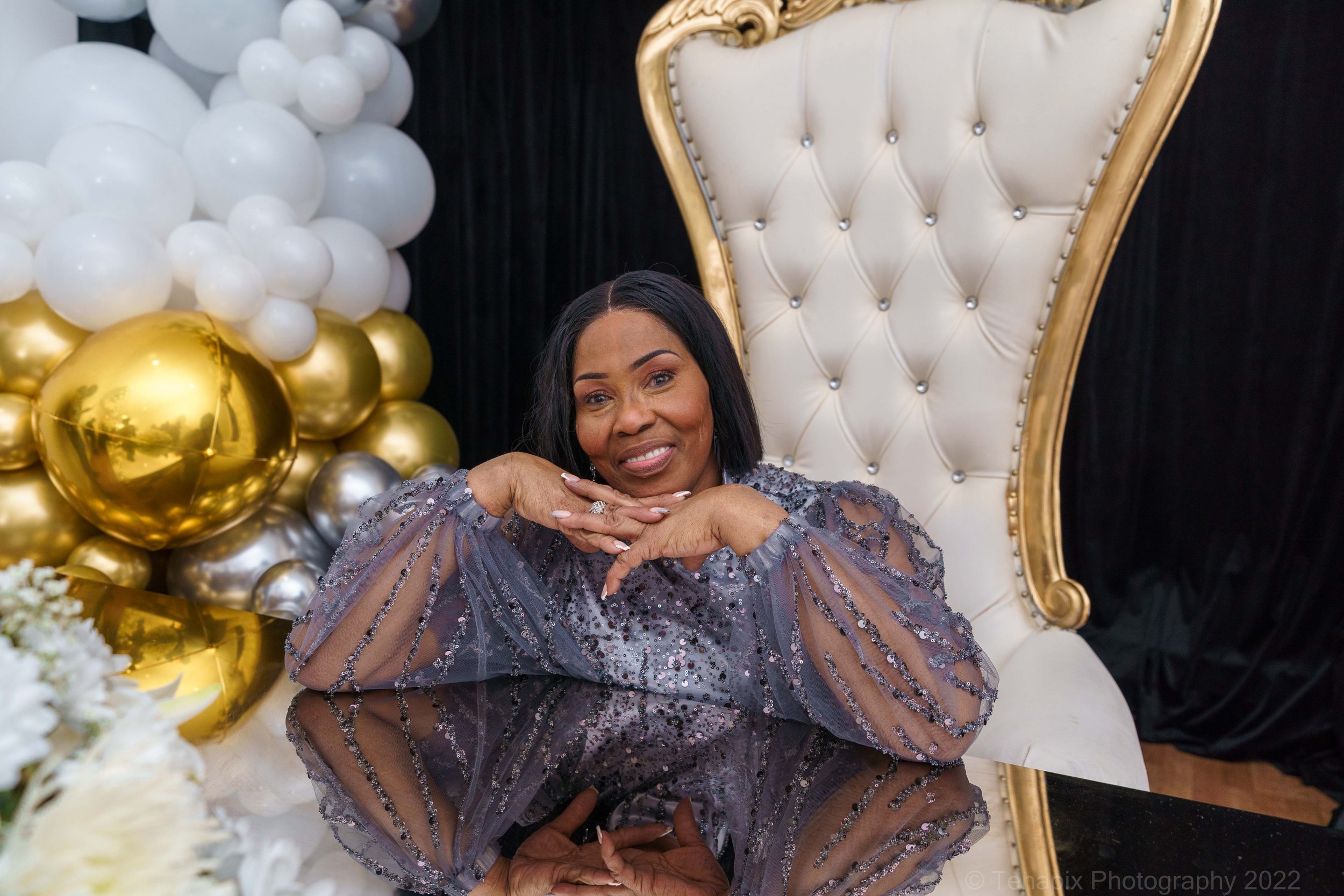 Maxine 60th (682).JPG