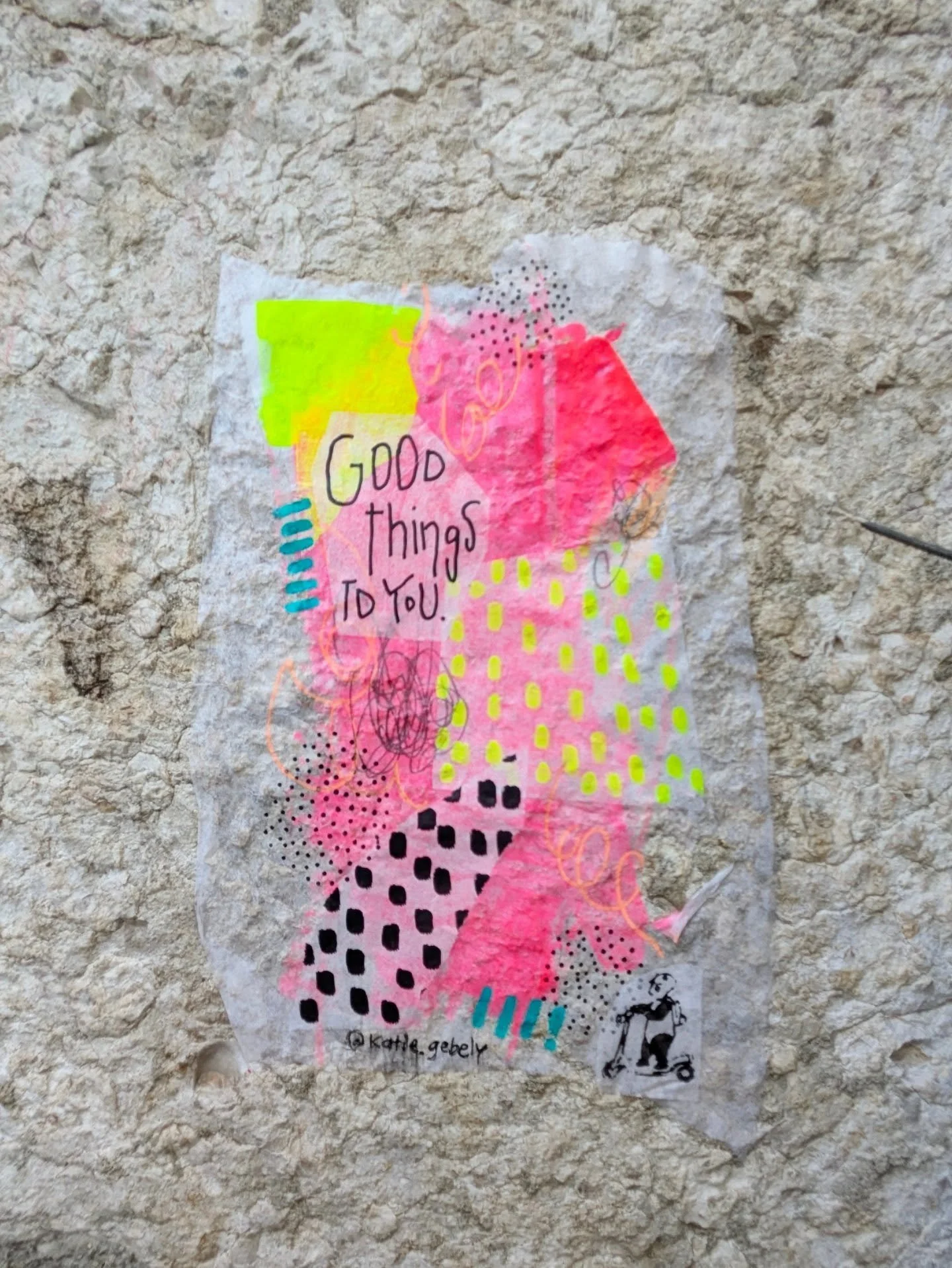 I've been itching to do street art for a veeeery long time....and yesterday I went for it! 👊🏽🎉 This is my trial run and so far, so good! There's so much amazing street art here in #Lisbon, so I'm excited be part of it all! 
-
#lisbonstreetart #str