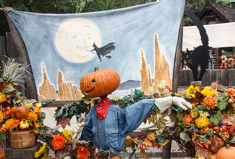 HalloweenDecor-28.jpg