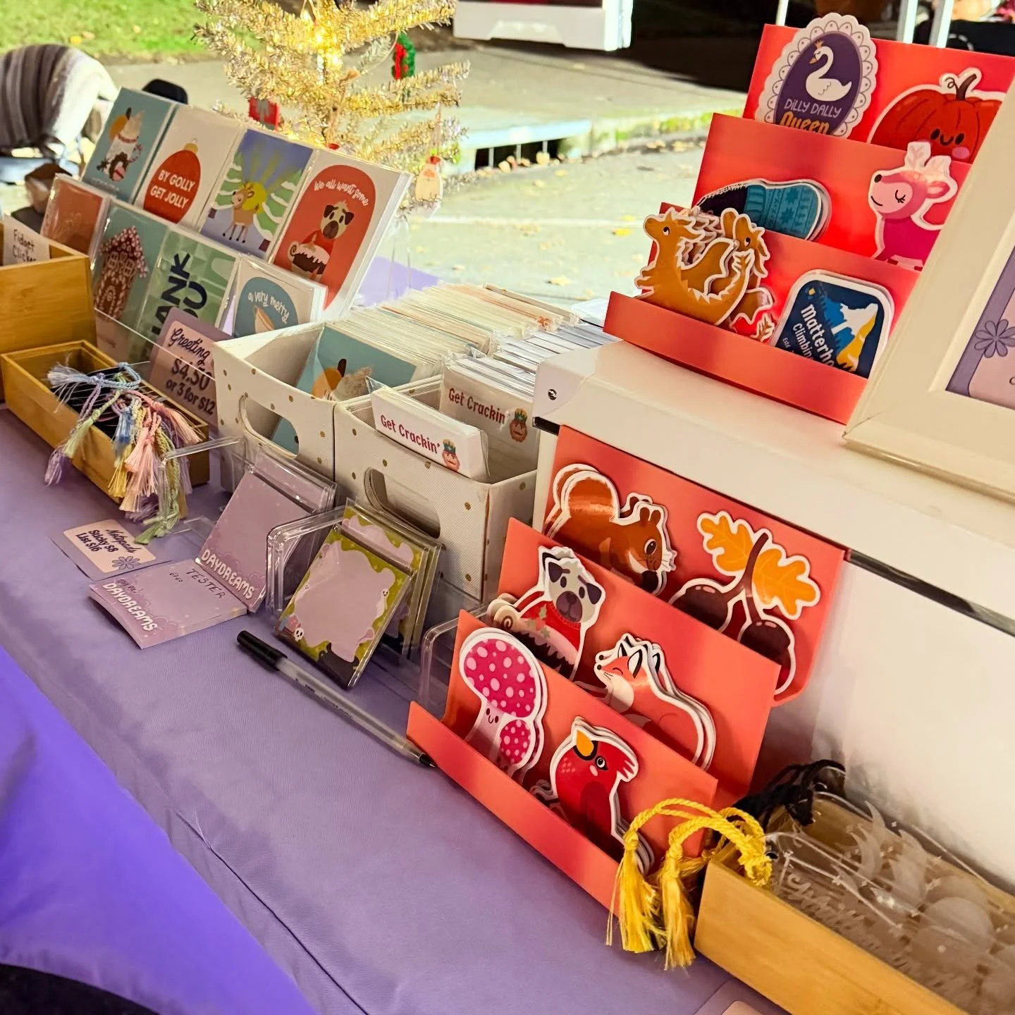 Just one more day until my last holiday market of the year! Stop by Saturday 12/20 from 12-5 at @dontdiecafe to grab your last minute stocking stuffers and holiday cards. 

I had a great time at the Uptown Tree Lighting on Small Business Saturday. Th