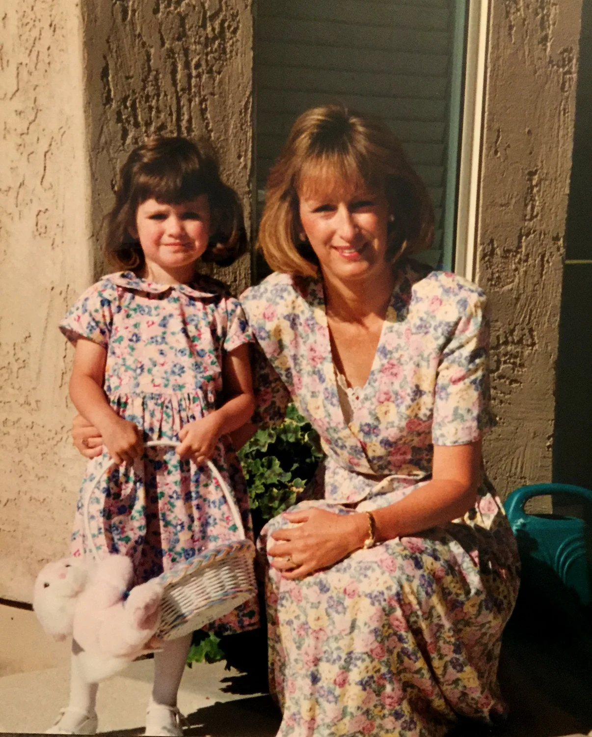 As you can see, this was the era of matching mother-daughter dresses. I wasn't so convinced of this trend. 