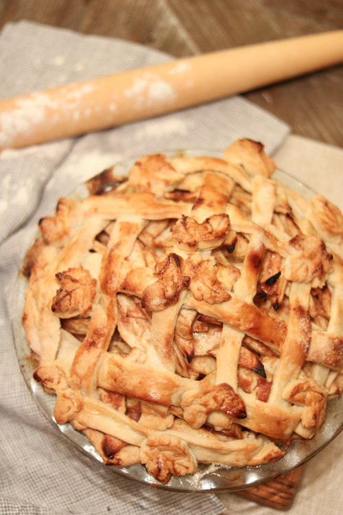 Thanksgiving Traditions: Apple Pie