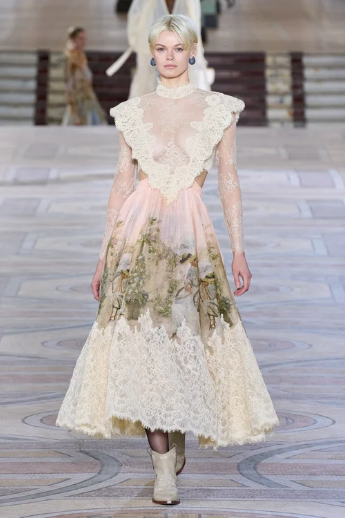paris fashion week 2023 dresses Highlights From Paris Fashion Week 2023 — Blushful Belle