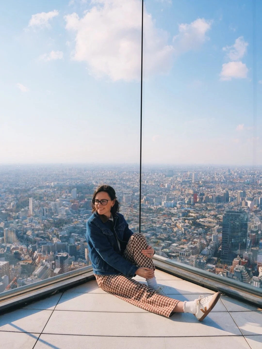 current status: melting due to the 100+ degree temps in Phoenix 🫠 so let&rsquo;s go back to a recent time when I wore layers &amp; felt alive. 

PS are you watching the Hannah Montana 20th anniversary special today?! 💜 I&rsquo;m going to watch it t