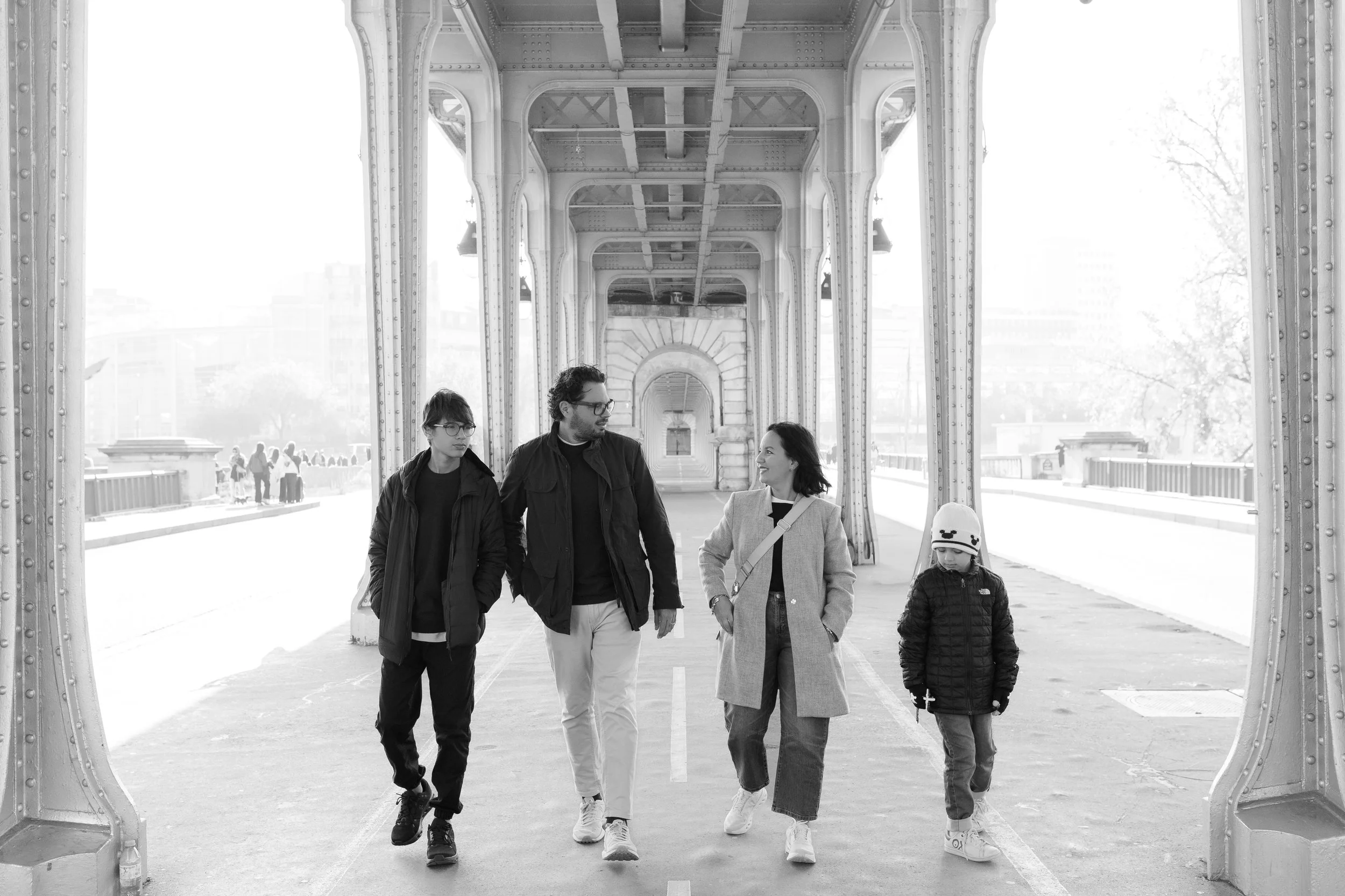 Oscar Castro - Paris - 2025-1.jpg