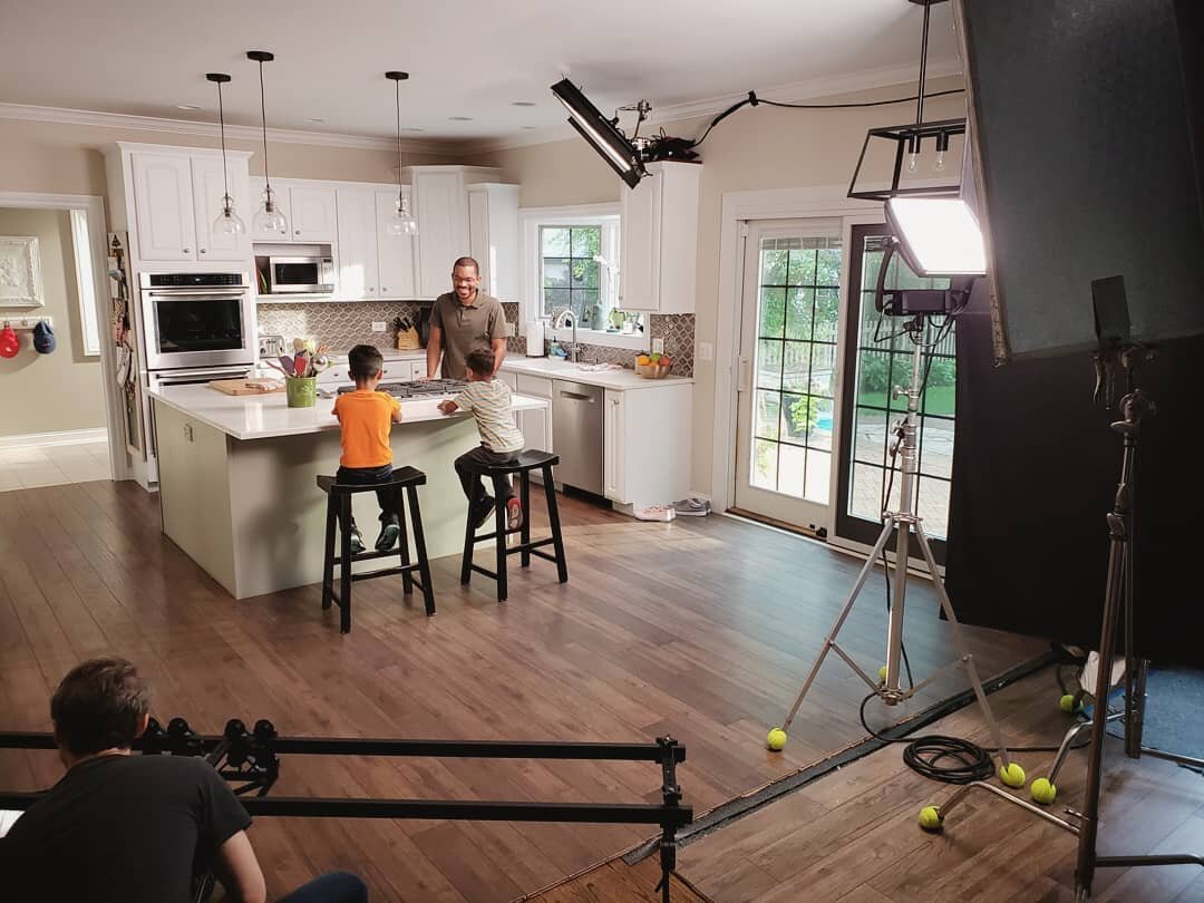 OH! WOW! SURPRISE! Another day another flooring commercial. AMIRITE?? Like n share if u can relate!!1!one!! Tag your all friends that gaff flooring commercials, pls share #like4like #light4light (For real though, thanks to my crew: Key @skoach_ , G&a