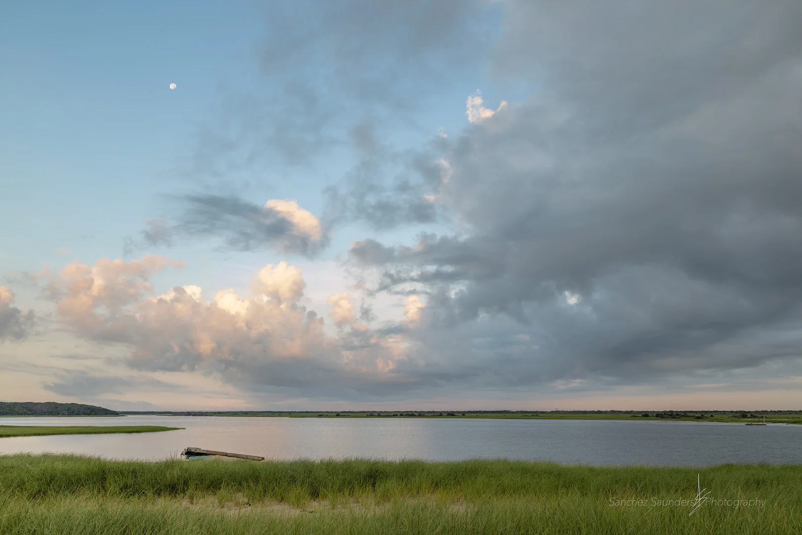 Moonset.jpg
