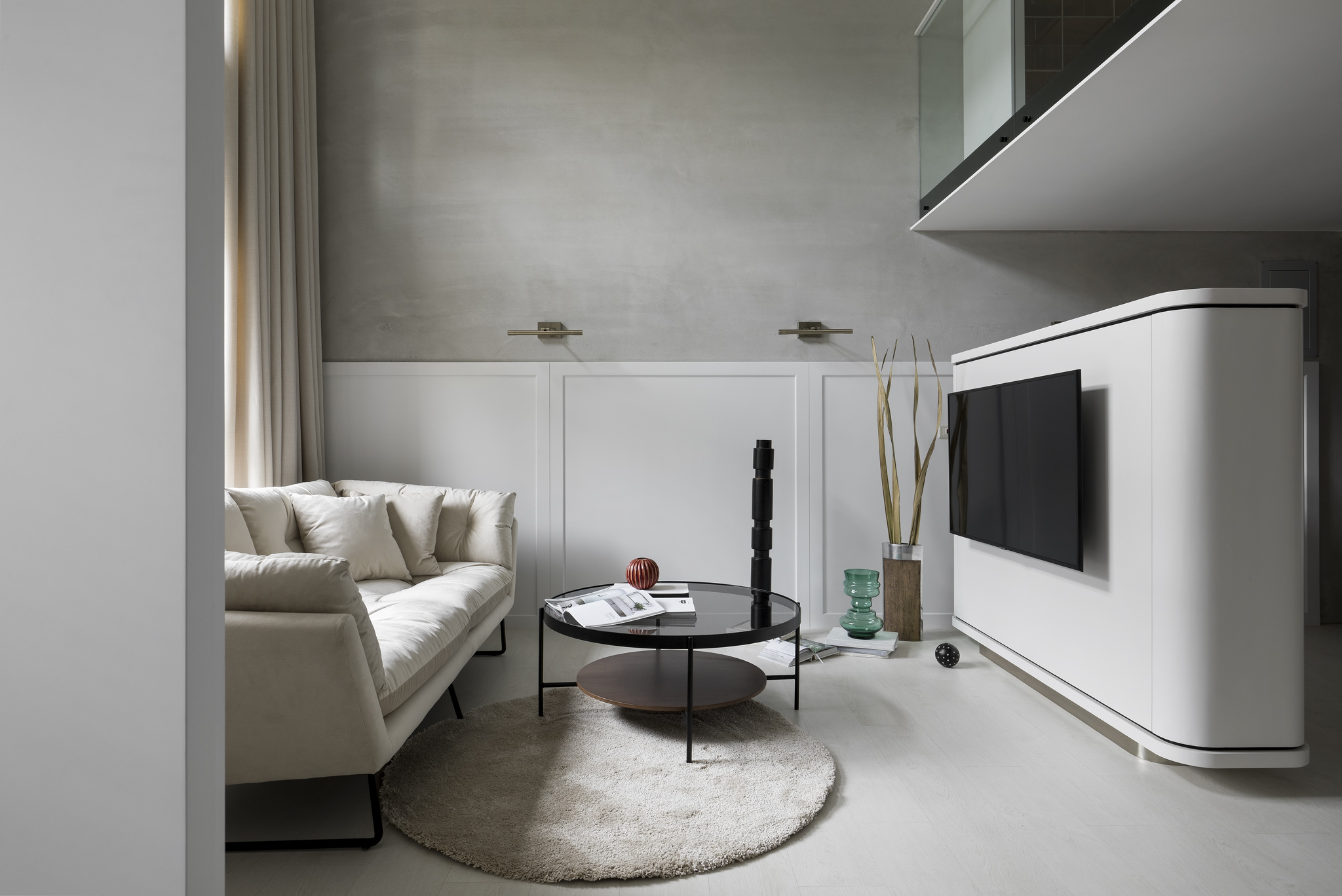 Nancys Big Apt_Studio In2_01.jpg
