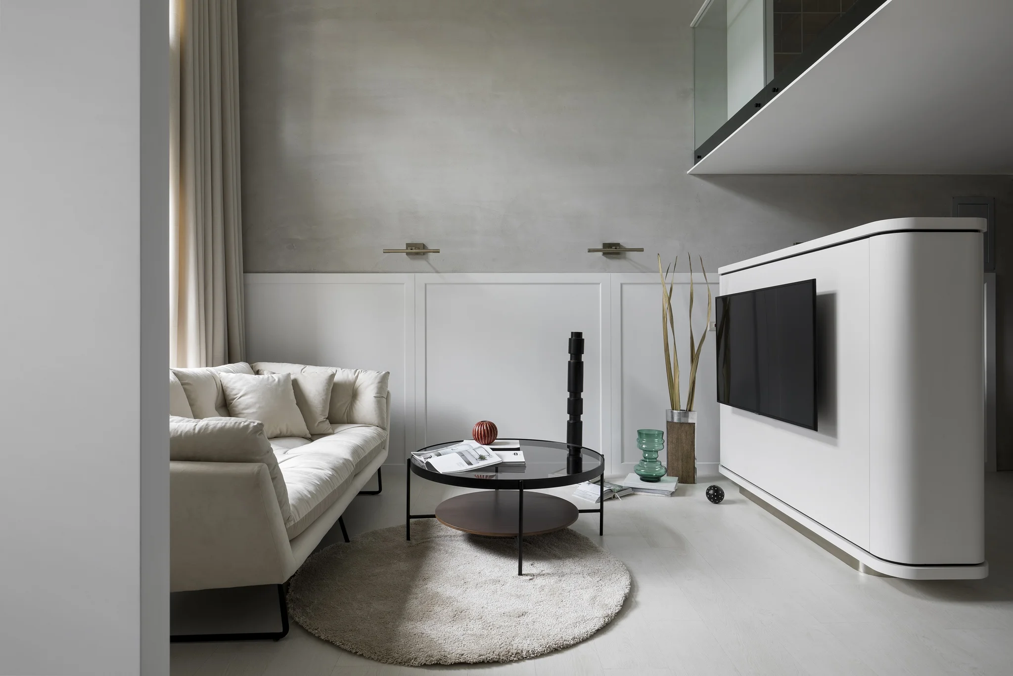 Nancys Big Apt_Studio In2_01.jpg