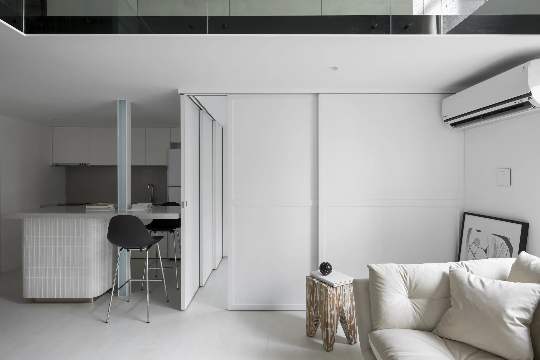 Nancys Big Apt_Studio In2_09.jpg