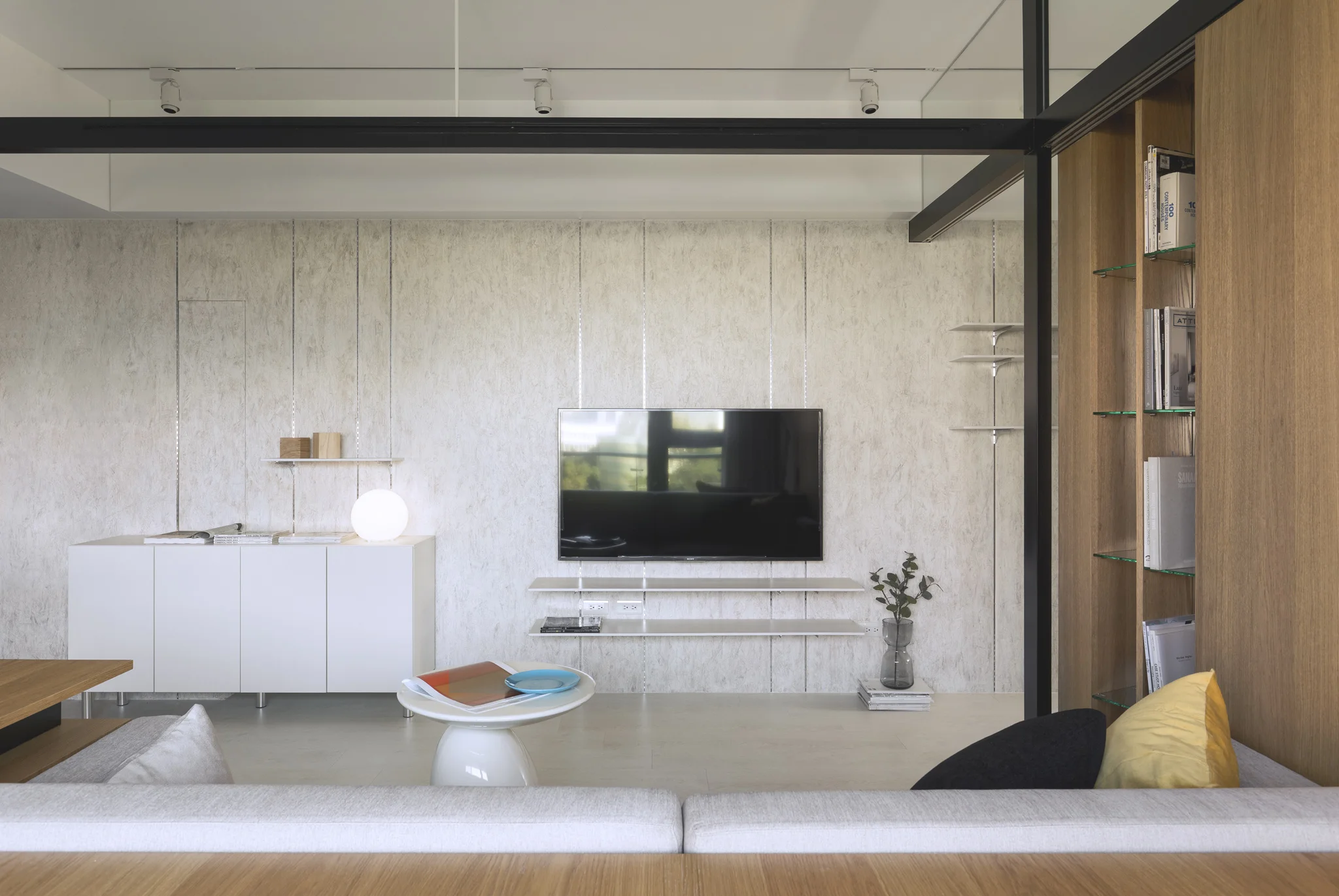 Modern Color_Studio In2_04.jpg