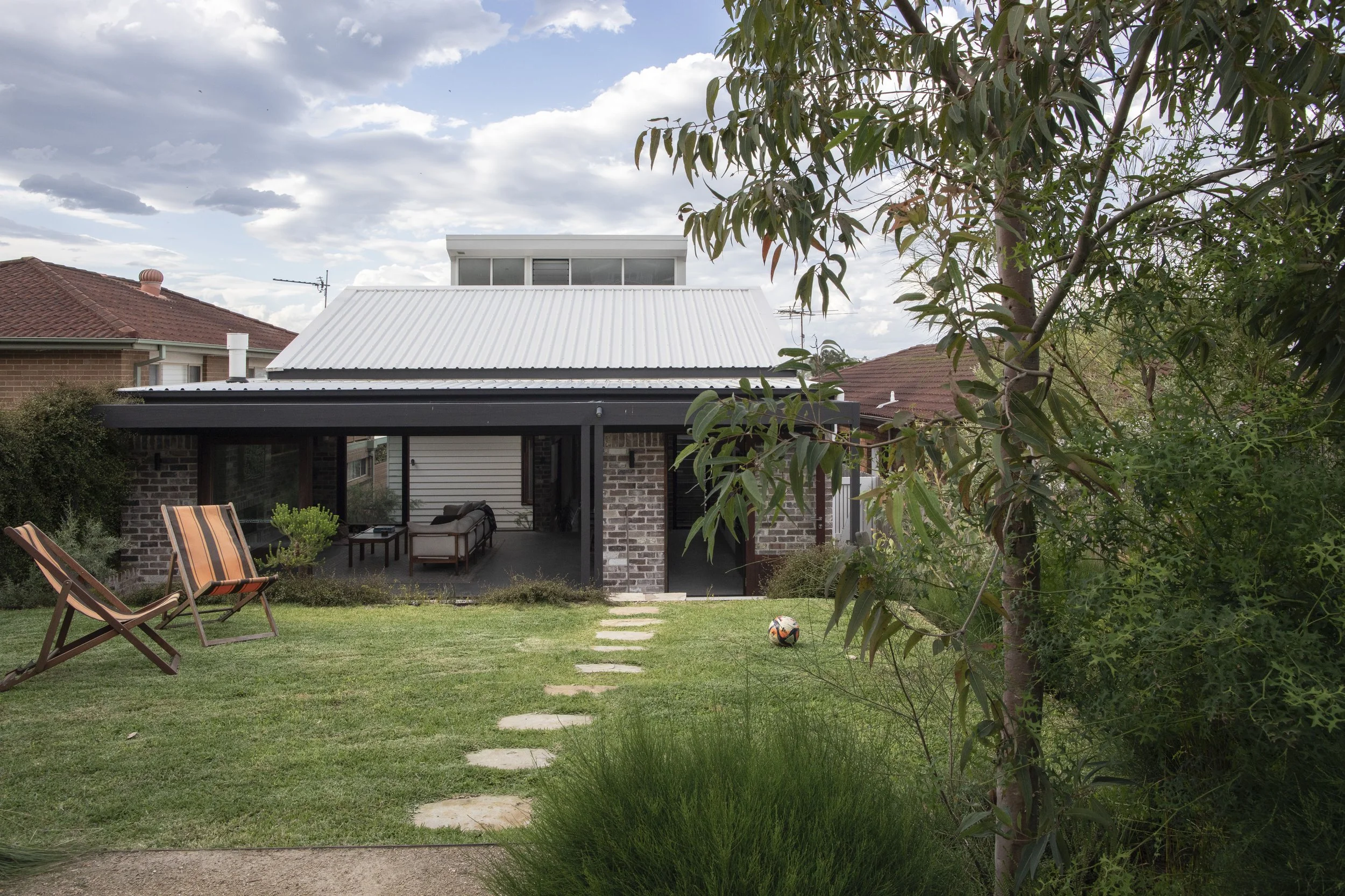 01_Regrow House_Bastian Architecture_Justin Aaron Studio copy.jpg