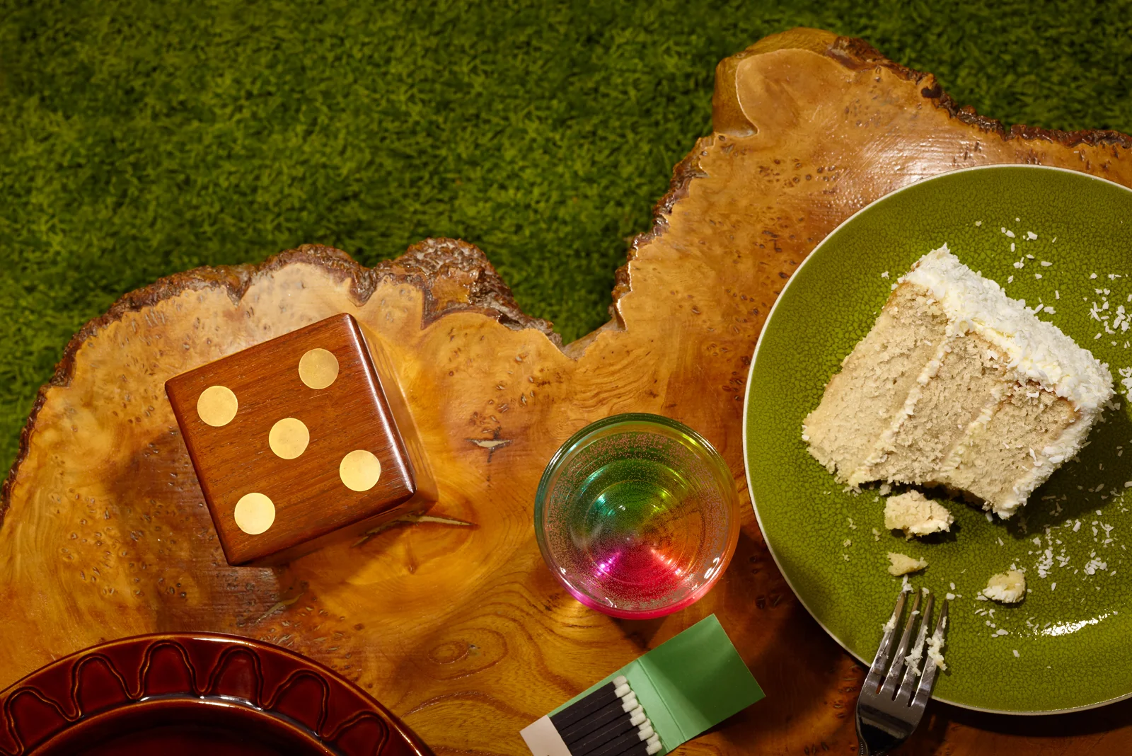 Elvis_2_CoconutCake_Jungle_W1.jpg