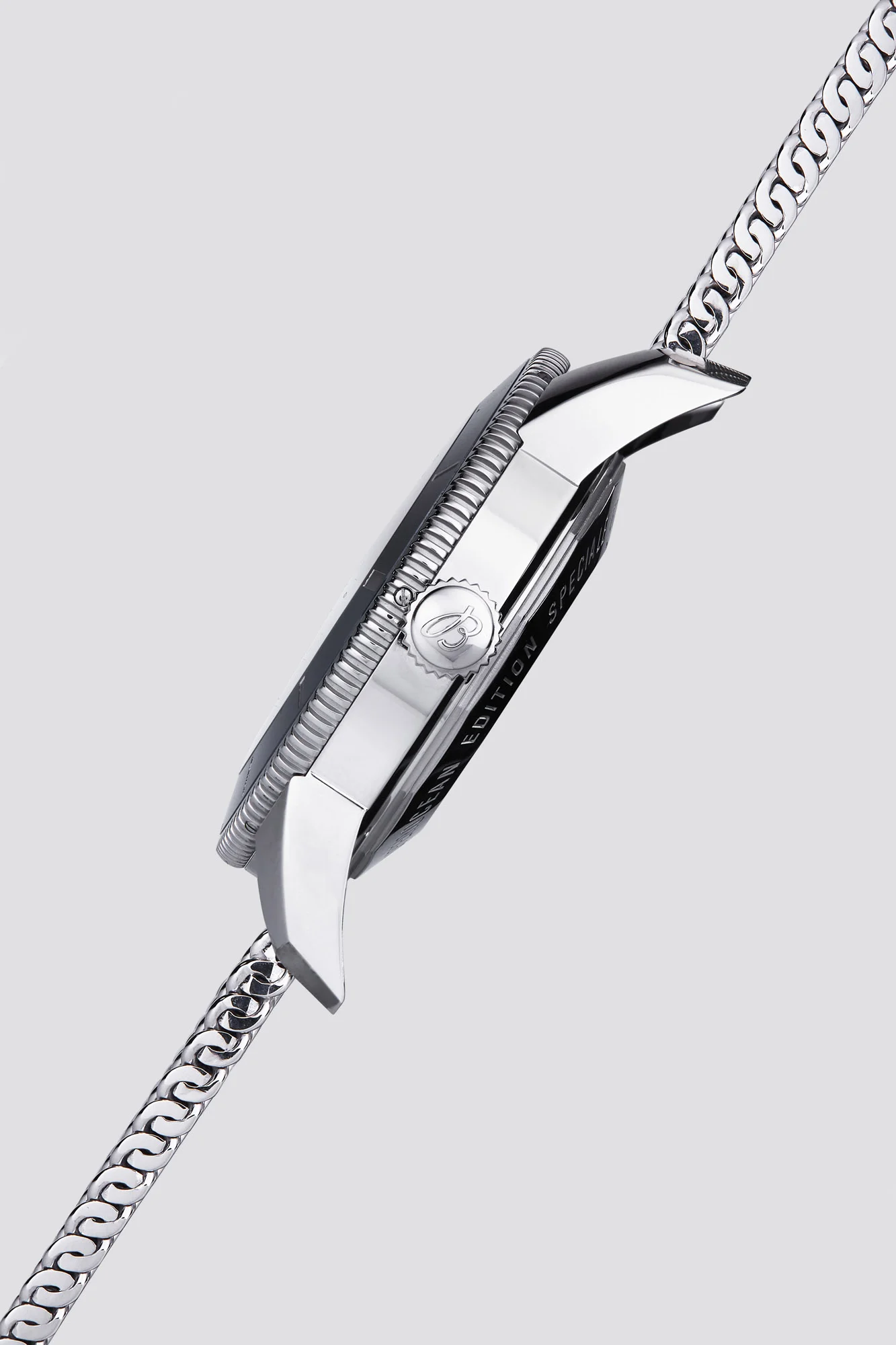 2017_12_21 BreitlingTest_5_SideOn_1_Focus1_Main_BG_0.jpg