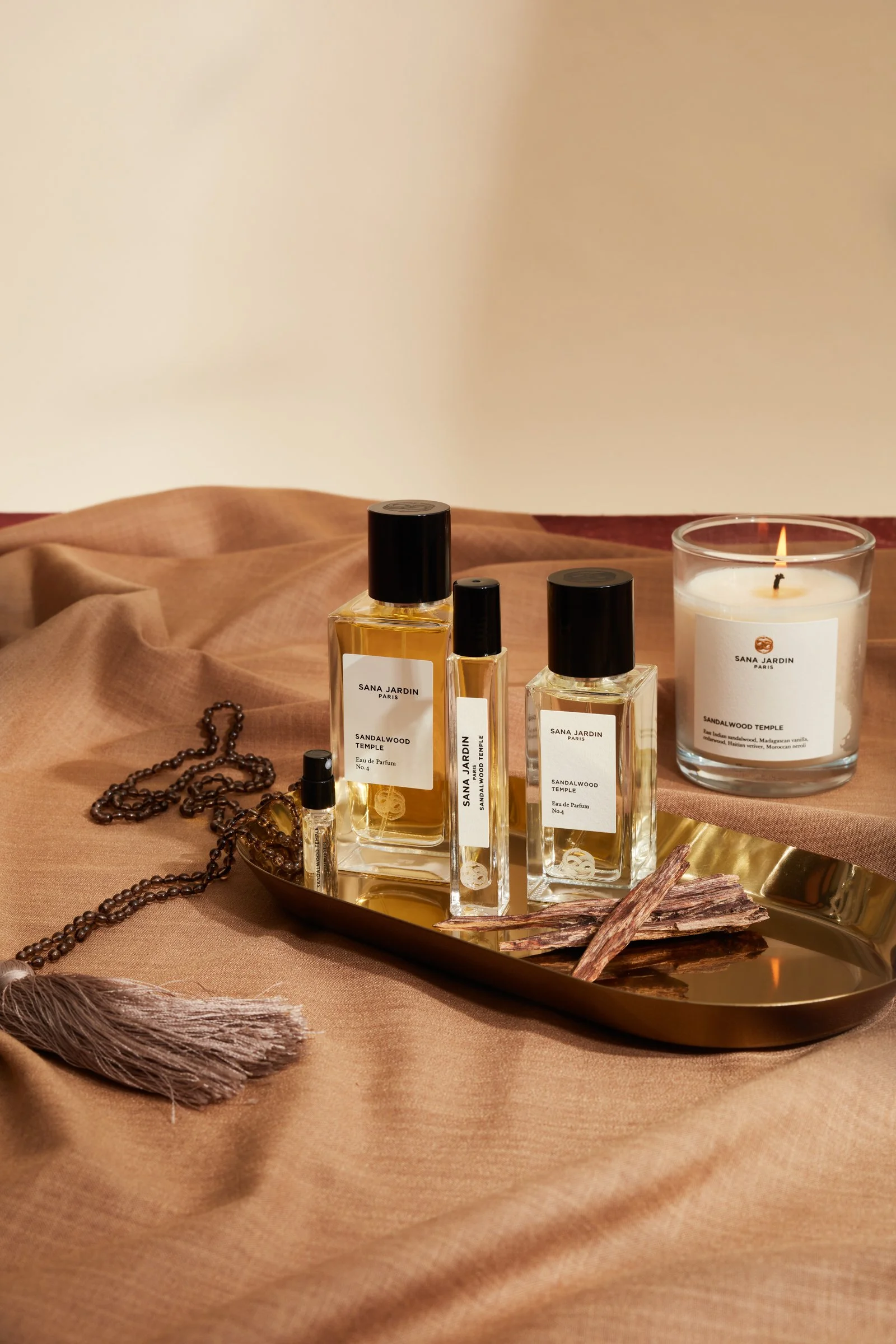 092321_SanaJardin_06_DecemberGifting_Bestsellers_Sandalwood_11674_RT_V1.jpg